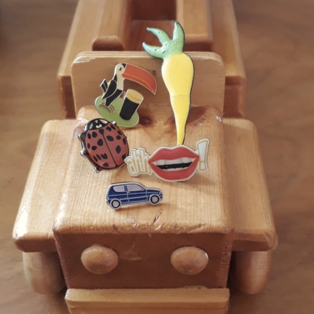 Vintage Lot of 5 Pins/Brooch